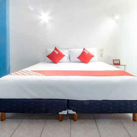 Oyo Hotel Estacion,Jose Cardel,Parque Central Revolucion Extérieur photo